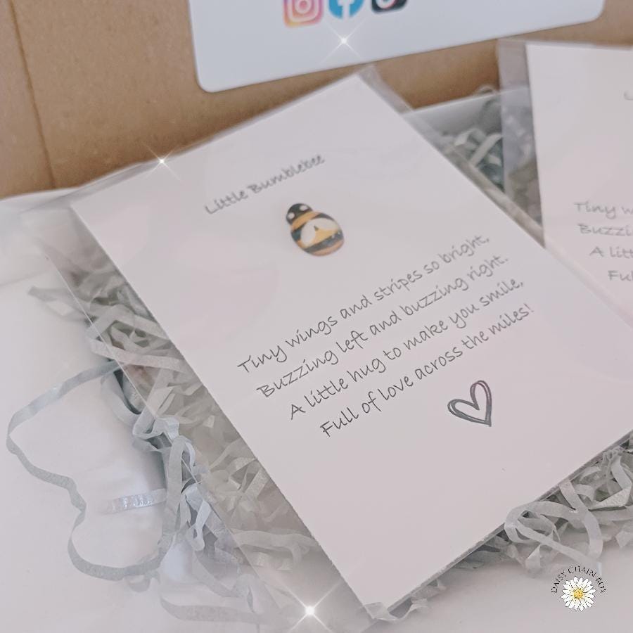 Bumblebee Pocket Hug – Mini Keepsake Gift, Hug in the Post, Thinking of You Token, Letterbox Gift, Small Gift for Friend, Lucky Charm