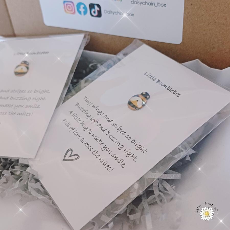 Bumblebee Pocket Hug – Mini Keepsake Gift, Hug in the Post, Thinking of You Token, Letterbox Gift, Small Gift for Friend, Lucky Charm