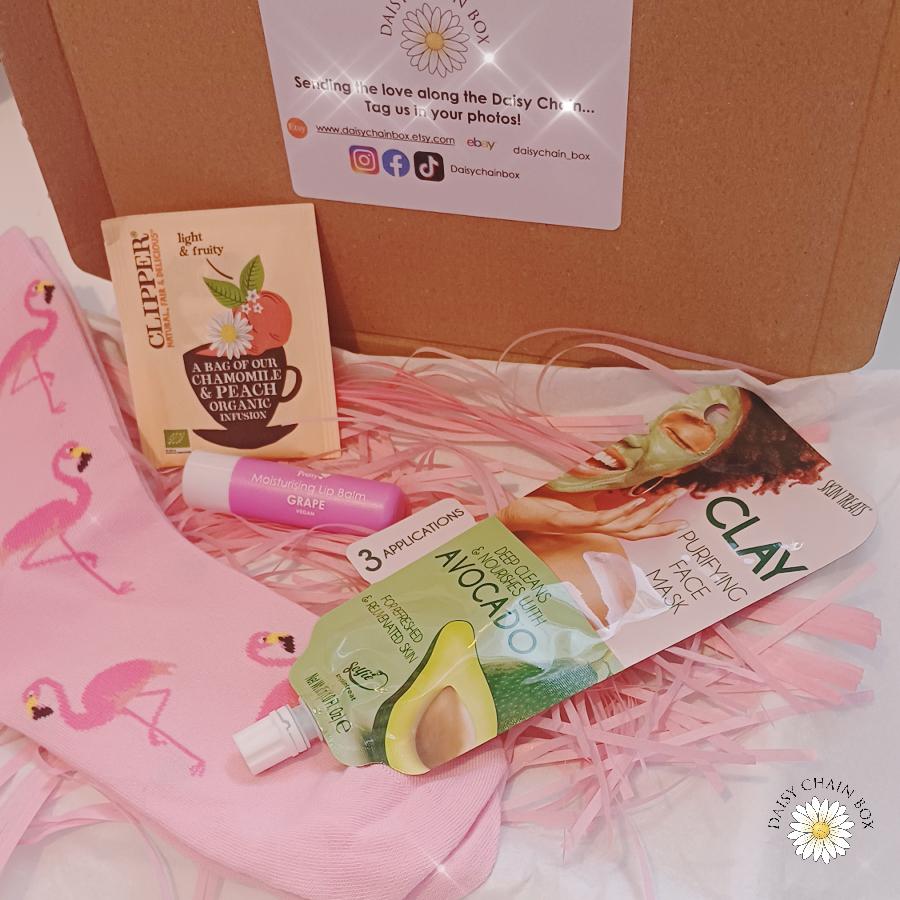 Mini Pink Gift Box – Self-Care Pamper Set – Birthday, Thank You, Thinking of You, Relaxation Gift (Free UK Delivery!)