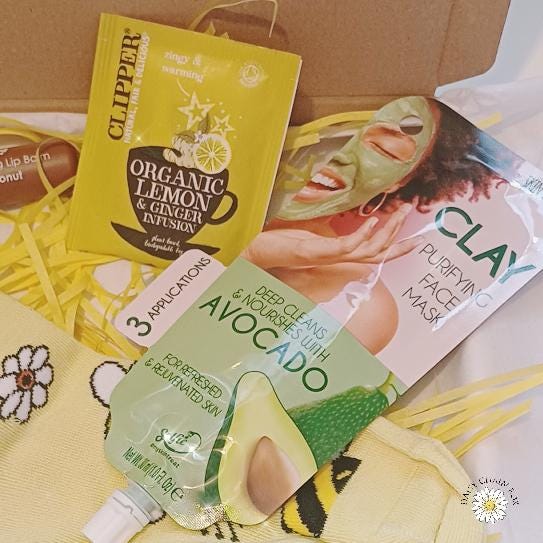 Mini Yellow Gift Box – Self-Care Pamper Set – Birthday, Thank You, Thinking of You, Relaxation Gift (Free UK Delivery!)