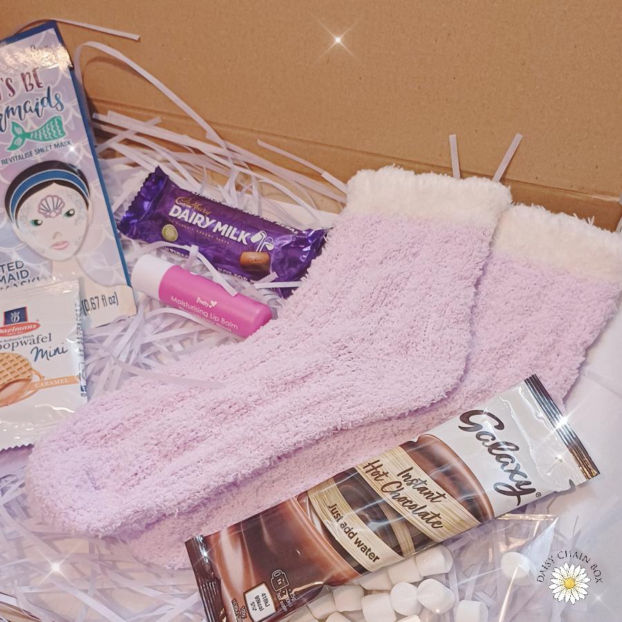 Girls Self-Care Gift Box – Cosy Treats & Pampering! Perfect for a Birthday Gift