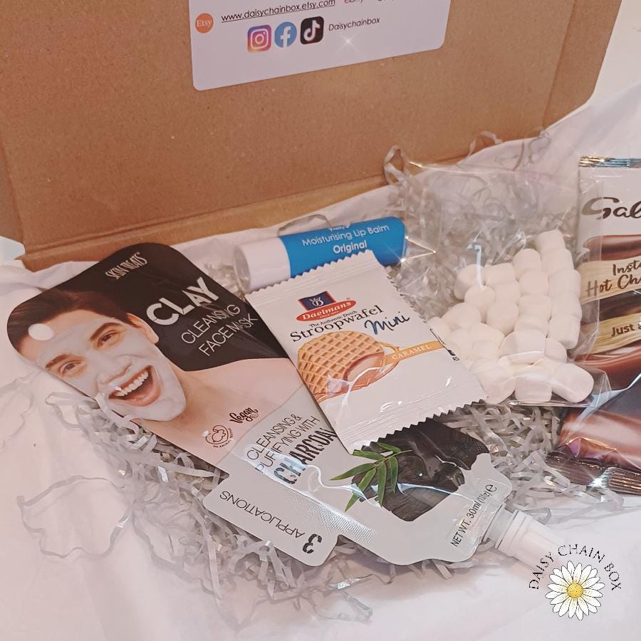 Mini Men's Gift Box – Self-Care Pamper Set | Birthday Gift for Him | Hot Chocolate & Face Mask | Small Gift for Men (Free UK Delivery!)